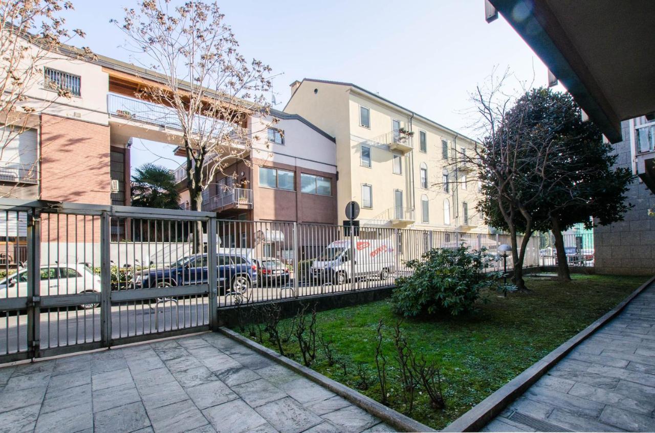 Zona Navigli - Smart House Con Tv 50 E Fast Wifi Apartman Milánó Kültér fotó